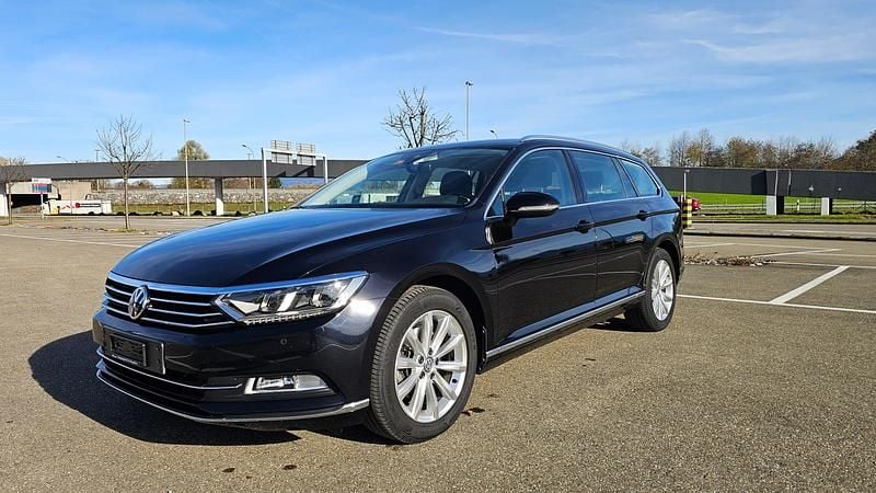 Gebraucht VW Passat Highline 190 PS (139 kW) 2019