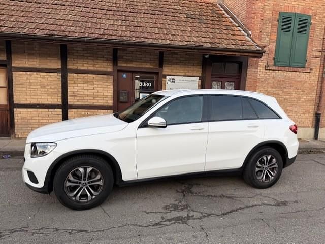 Gebraucht Mercedes GLC250 204 PS (150 kW) 2017