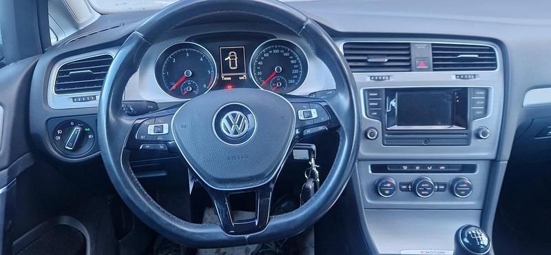 Gebraucht VW Golf VII Comfortline 110 PS (80 kW) 2015