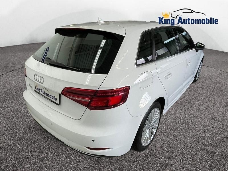 Gebraucht Audi A3 Sportback e-tron Sport 204 PS (150 kW) 2017 Kleinwagen