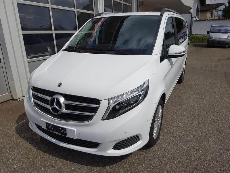 Gebraucht 2018 Mercedes V220 Van / Kleinbus | CHF 38’990 - Bild 1/4