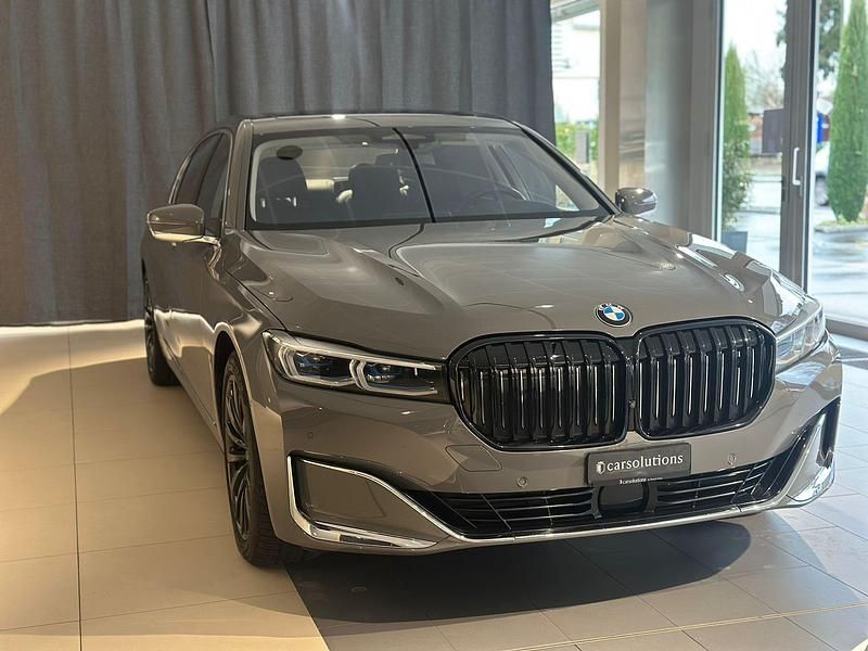 Gebraucht BMW 750L M Sport 530 PS (389 kW) 2021 Grau Limousine