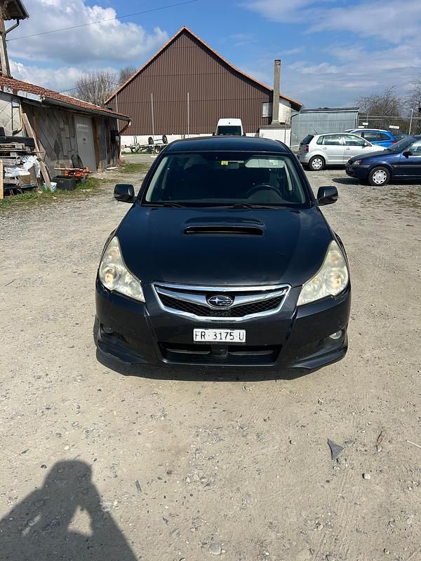 Gebraucht 2010 Subaru Legacy | CHF 700 (Superpreis) - Bild 1/4