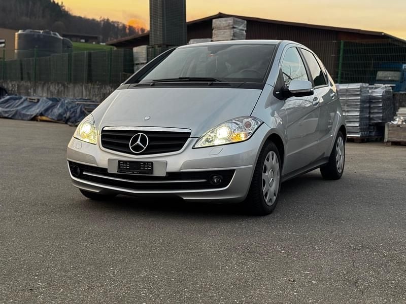 Gebraucht Mercedes A180 115 PS (84 kW) 2010