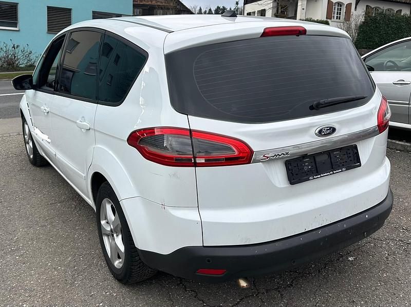 Gebraucht Ford S-MAX Titanium 140 PS (102 kW) 2014 Van / Kleinbus