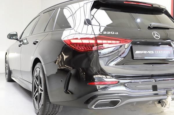 Gebraucht Mercedes C220 197 PS (144 kW) 2024 Schwarz Kombi