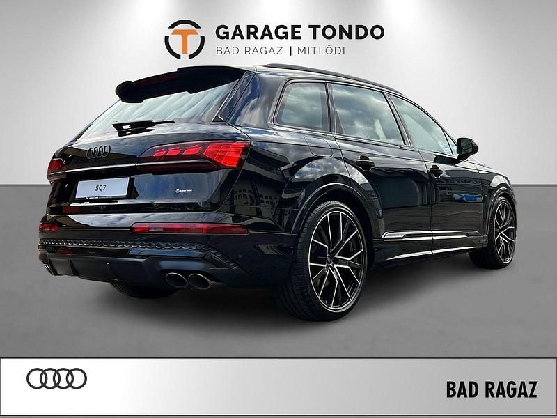 Gebraucht Audi SQ7 Ambiente 507 PS (372 kW) 2024 Schwarz SUV