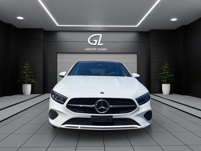 Neu Mercedes A250 218 PS (160 kW) 2025 Weiss Limousine