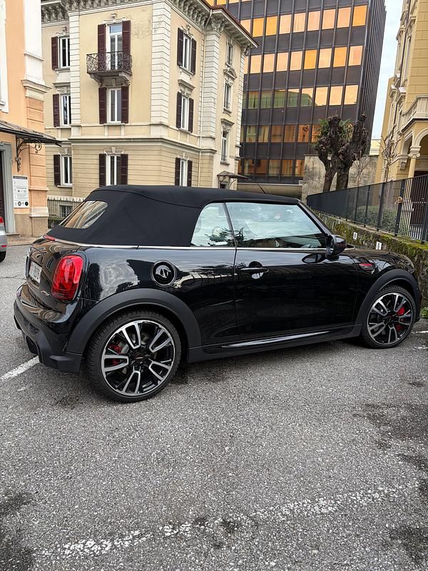 Gebraucht Mini John Cooper Works 231 PS (169 kW) 2023 Kleinwagen