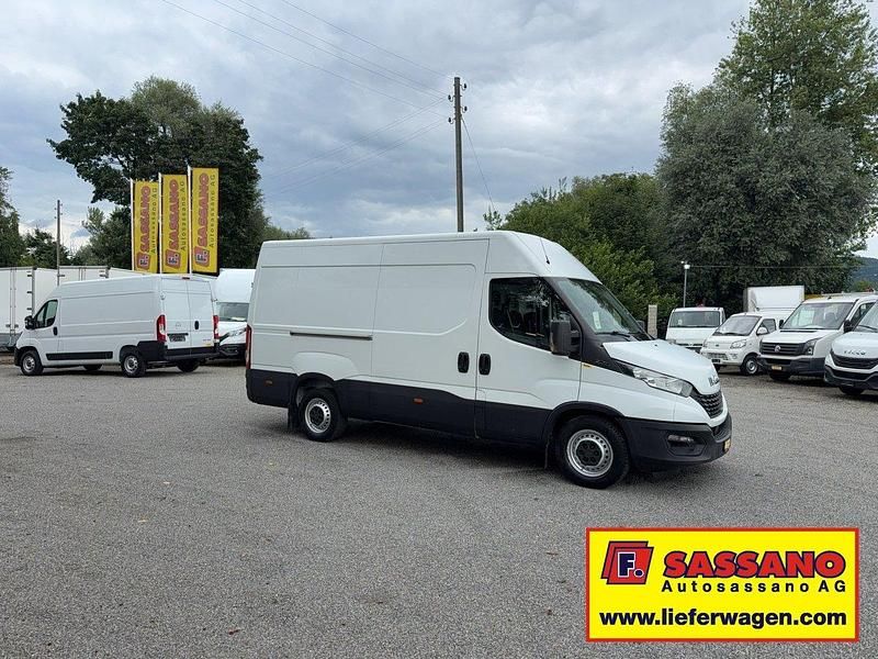 Gebraucht Iveco Daily 136 PS (100 kW) 2020 Van