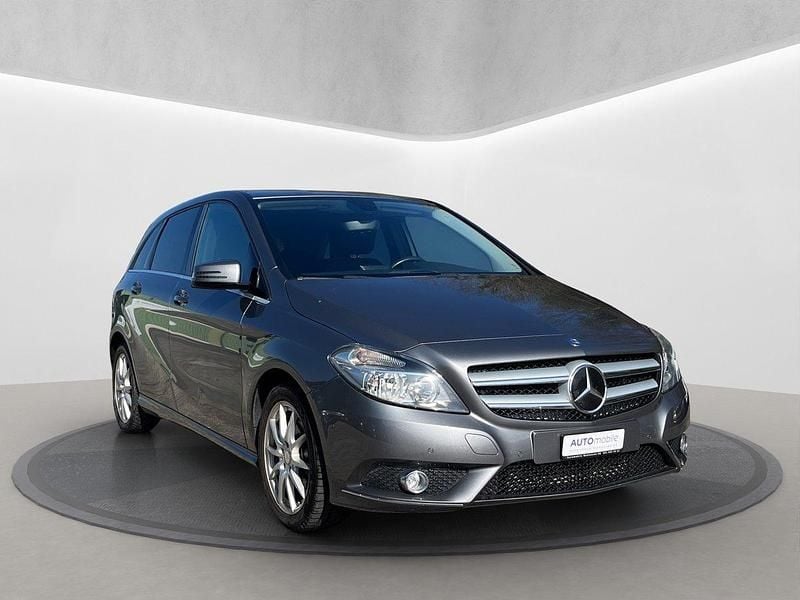 Gebraucht Mercedes B180 109 PS (80 kW) 2013 Van / Kleinbus