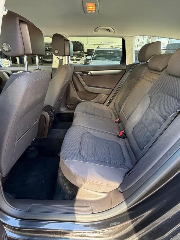 Gebraucht VW Passat Comfortline 140 PS (102 kW) 2011 Kombi