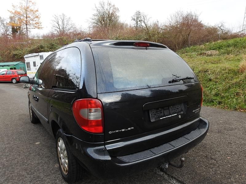 Gebraucht Chrysler Voyager 150 PS (110 kW) 2005 Van / Kleinbus