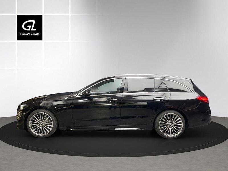 Neu Mercedes C300e 259 PS (190 kW) 2025 Schwarz Kombi