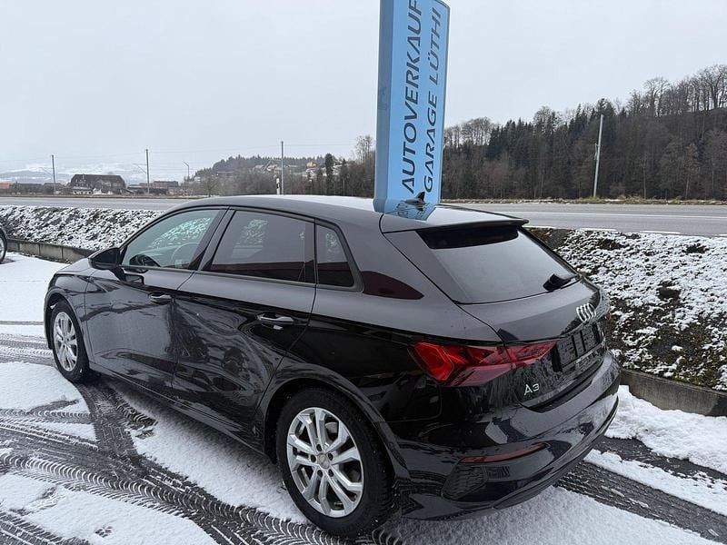 Gebraucht Audi A3 Attraction 150 PS (110 kW) 2022 Limousine