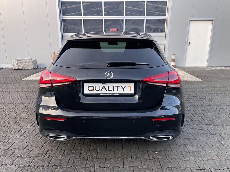 Gebraucht Mercedes A200 AMG line 163 PS (119 kW) 2019 Limousine