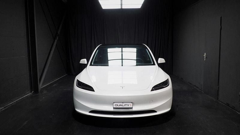 Gebraucht Tesla Model 3 366 kW (498 PS) 2024 Limousine