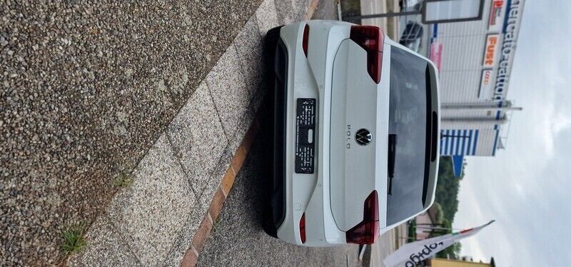 Gebraucht VW Polo Basis 95 PS (69 kW) 2023 Weiss Limousine