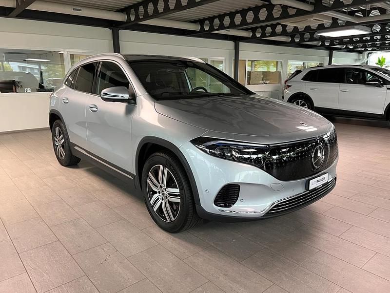 Neu Mercedes EQA300 Progressive 167 kW (228 PS) 2025 Silber SUV