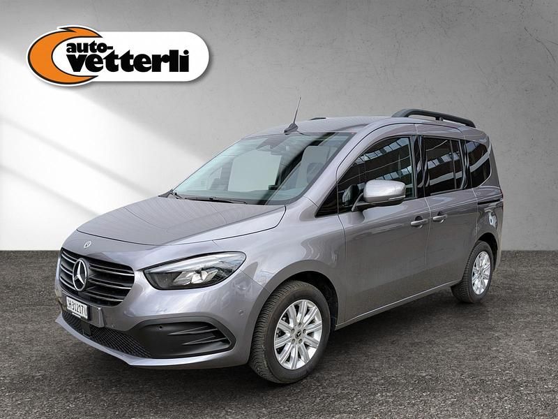 Grau Gebraucht 2024 Mercedes T180 Progressive Van / Kleinbus | CHF 43’900 - Bild 1/4