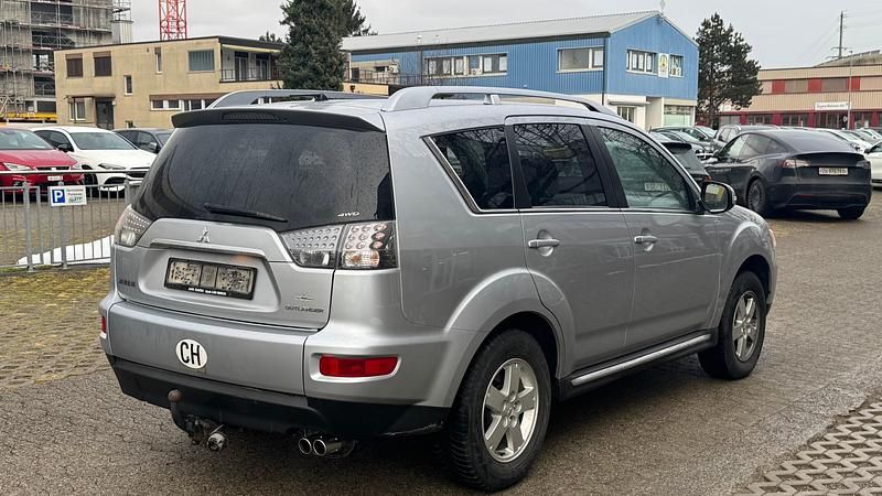 Gebraucht Mitsubishi Outlander Invite 156 PS (114 kW) 2010