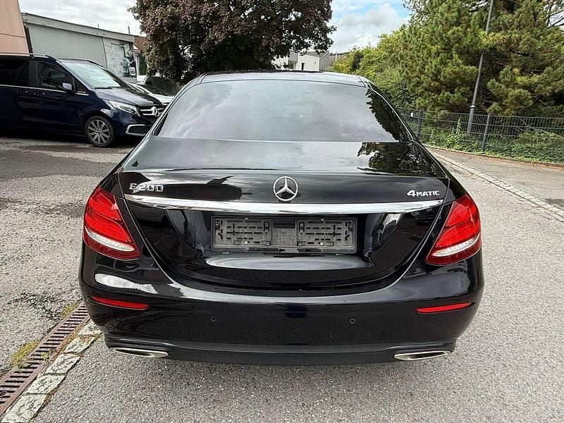 Gebraucht Mercedes E200 Avantgarde 184 PS (135 kW) 2018 Limousine