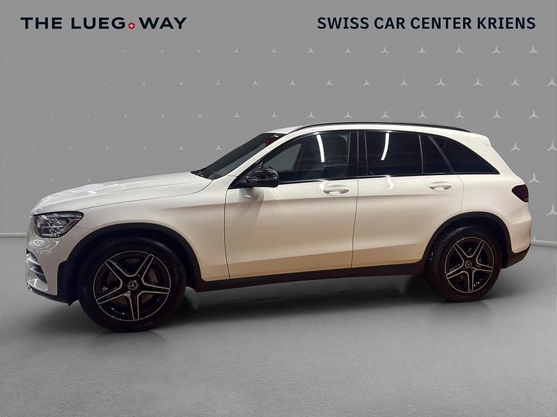 Gebraucht Mercedes GLC220 AMG 194 PS (142 kW) 2021 Weiss SUV