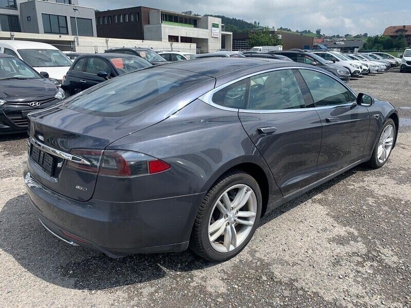 Gebraucht Tesla Model S 386 kW (525 PS) 2015 Kleinwagen