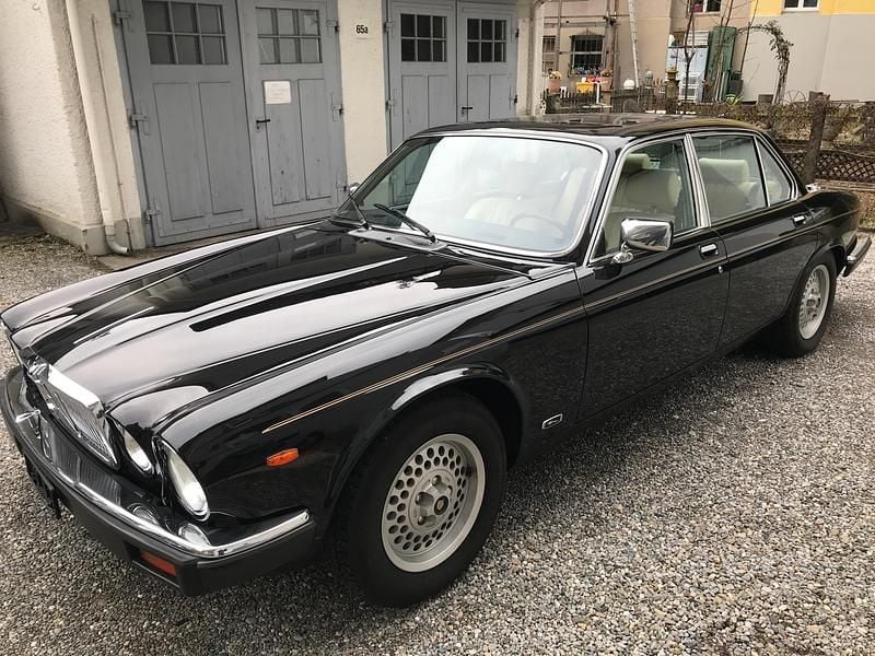 Gebraucht 1988 Jaguar XJ12 Sovereign Limousine | CHF 9’900 - Bild 1/4