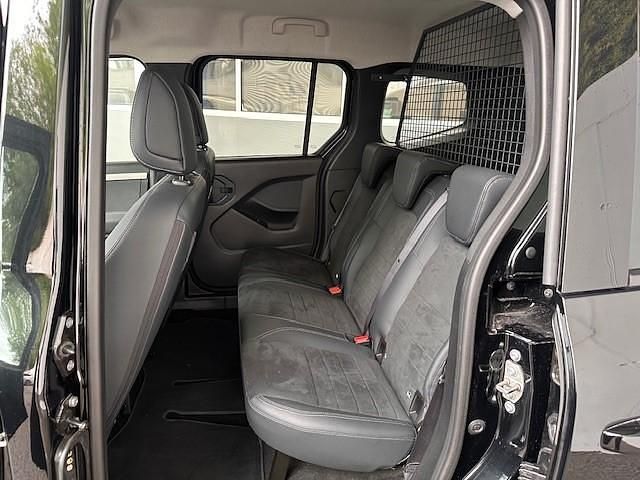 Gebraucht Mercedes 180 Style 116 PS (85 kW) 2023 Schwarz Limousine