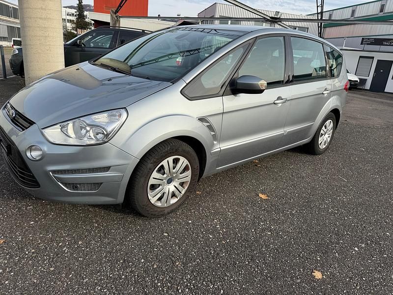 Gebraucht Ford S-MAX Titanium 160 PS (117 kW) 2011 Van / Kleinbus