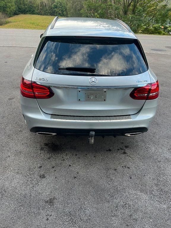 Gebraucht Mercedes C200 AMG line 184 PS (135 kW) 2019 Kombi