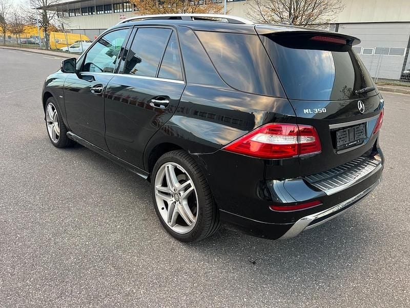 Gebraucht Mercedes ML350 Edition 306 PS (225 kW) 2012 SUV