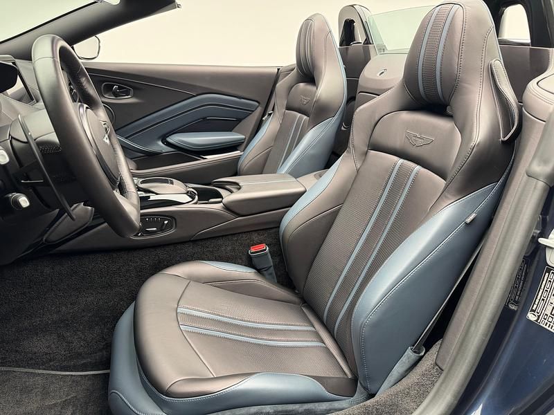 Gebraucht Aston Martin V8 Vantage 510 PS (375 kW) 2021 Blau Cabrio