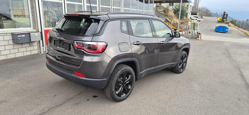 Gebraucht Jeep Compass Night Eagle 140 PS (102 kW) 2020 SUV