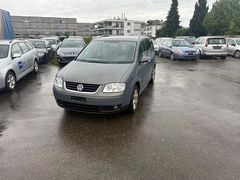 Gebraucht 2004 VW Touran Trendline Van / Kleinbus | CHF 600 (Superpreis) - Bild 1/4