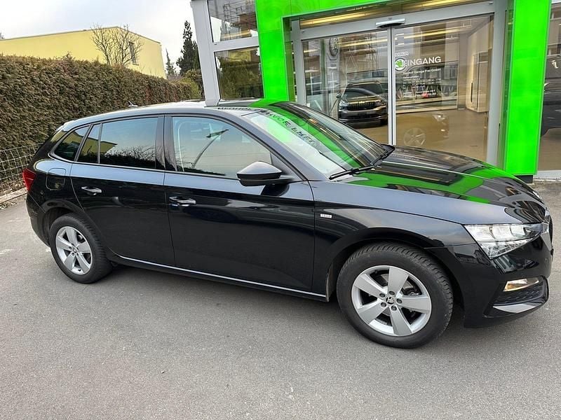 Gebraucht Skoda Scala Tour 110 PS (80 kW) 2022 Schwarz Kleinwagen