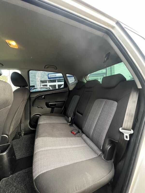 Gebraucht Kia Venga 125 PS (91 kW) 2010 Kleinwagen