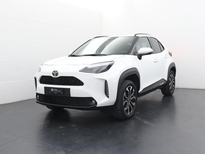 Weiss Gebraucht 2025 Toyota Yaris Cross Trend SUV | CHF 33’420 (Fairer Preis) - Bild 1/4