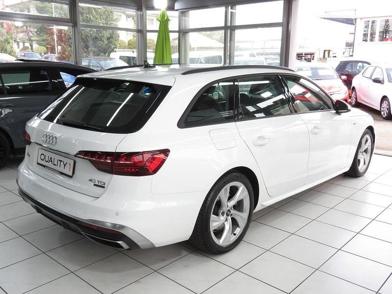 Gebraucht Audi A4 Attraction 204 PS (150 kW) 2021 Kombi