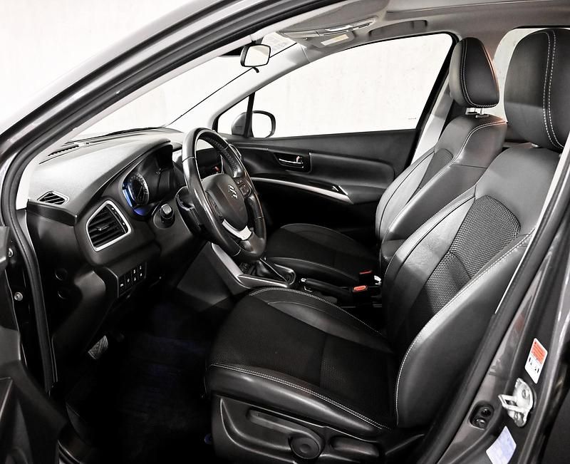 Gebraucht Suzuki SX4 S-Cross 129 PS (94 kW) 2022 Grau SUV