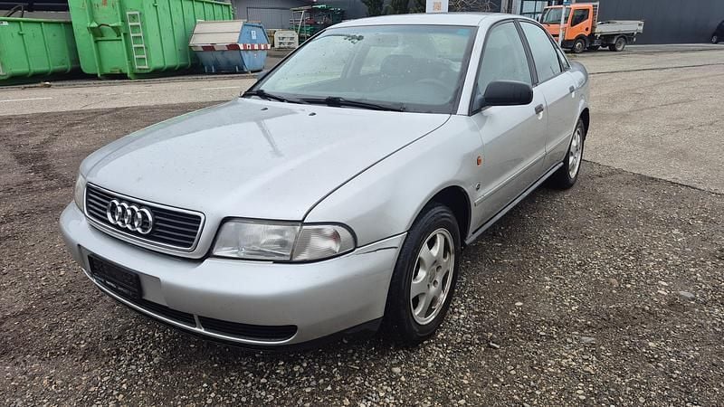 Gebraucht 1995 Audi A4 | CHF 300 - Bild 1/4