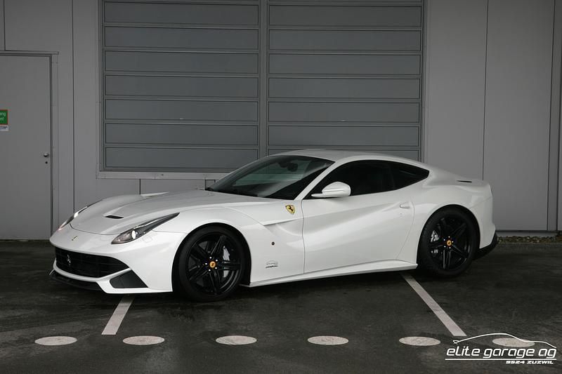 Gebraucht 2014 Ferrari F12 Coupé | CHF 214’800 - Bild 1/4