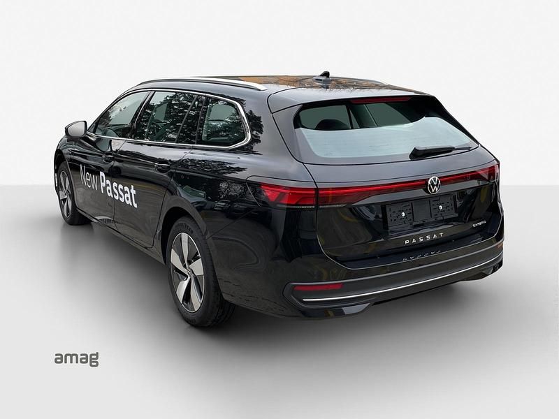 Gebraucht VW Passat Business 204 PS (150 kW) 2024 Grenadill black metallic Kombi