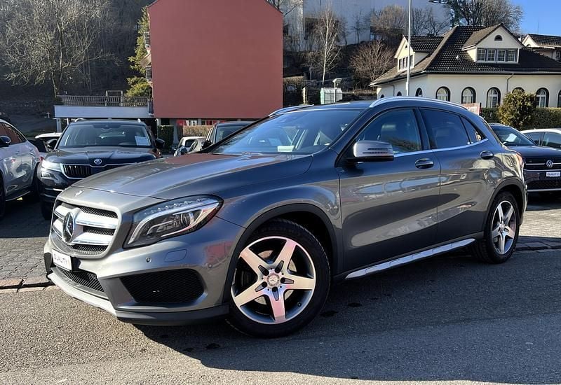 Gebraucht Mercedes GLA250 AMG line 211 PS (155 kW) 2016 SUV