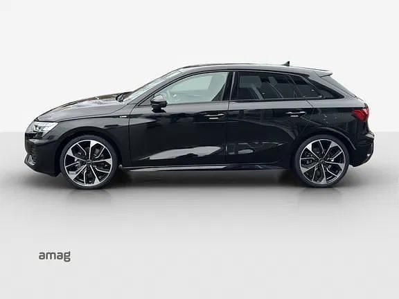 Neu Audi A3 Attraction 150 PS (110 kW) 2026 Mythosschwarz metallic Limousine