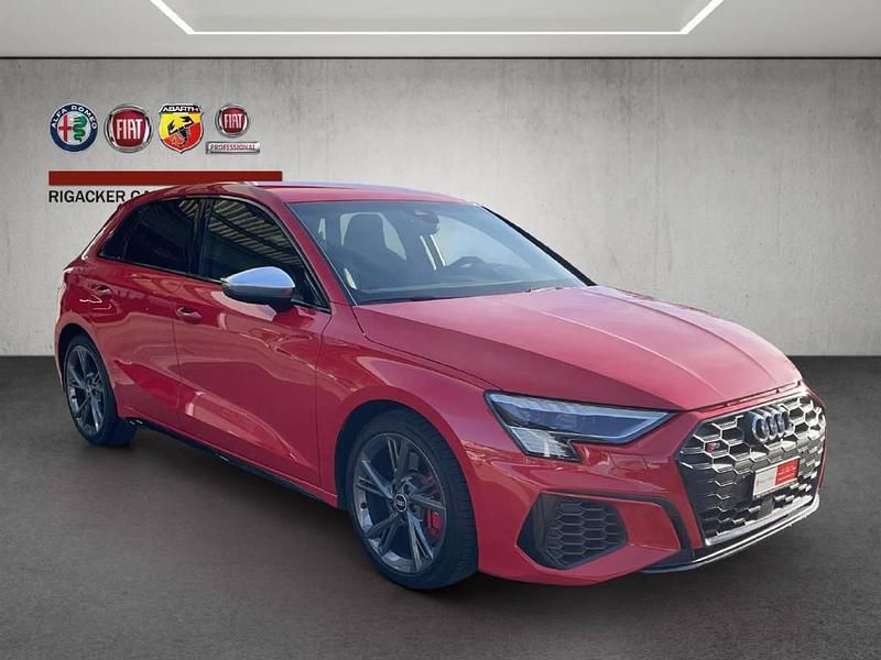 Gebraucht Audi S3 Ambiente 310 PS (228 kW) 2021 Rot Limousine