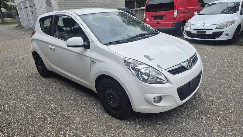 Gebraucht Hyundai i20 Edition 101 PS (74 kW) 2010