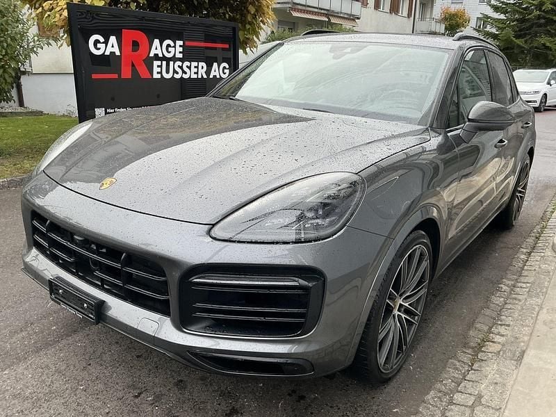 Grau Gebraucht 2021 Porsche Cayenne S SUV | CHF 58’500 - Bild 1/4