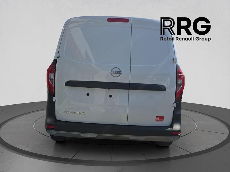 Neu Nissan Townstar 130 PS (95 kW) 2025 Van